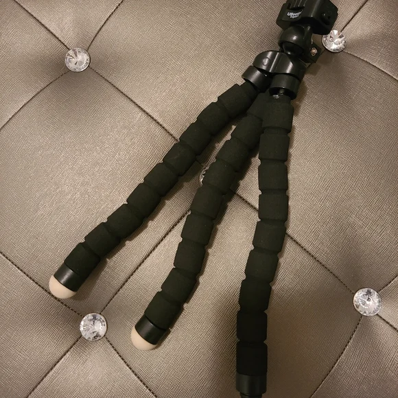 Sony Alpha a5100 Mirrorless Camera - Picture 9 of 12